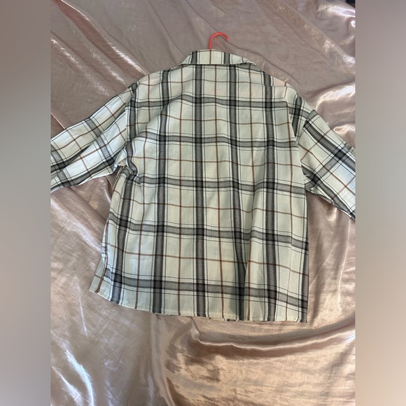 Flannel - Picture 4 of 4